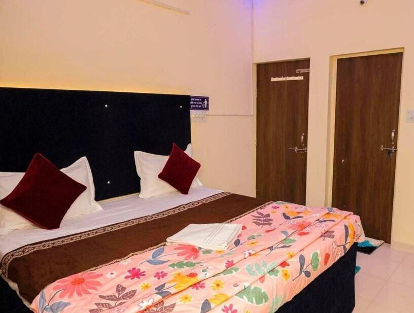 Hotel O Pop Hotel Blue Star Bhilai Exterior foto
